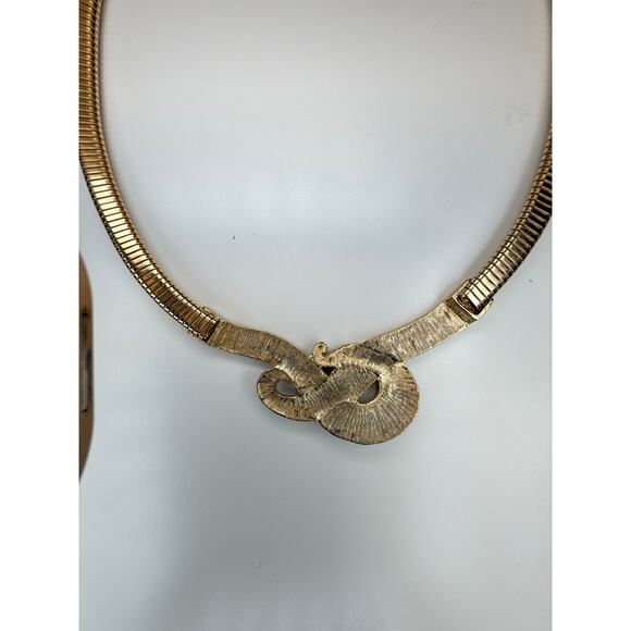 Vintage unsigned enamel & omega chain statement necklace - Picture 6 of 6